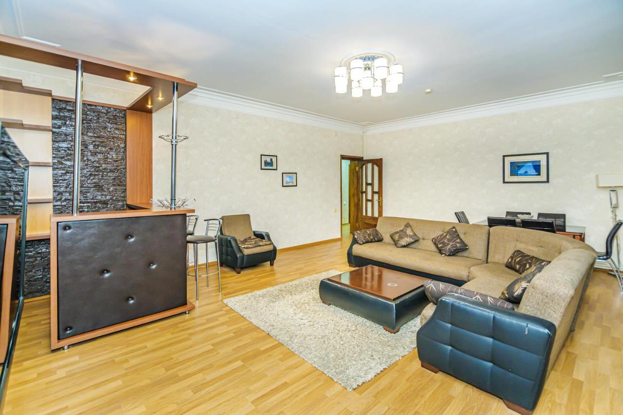 Modern Apartment バクー エクステリア 写真
